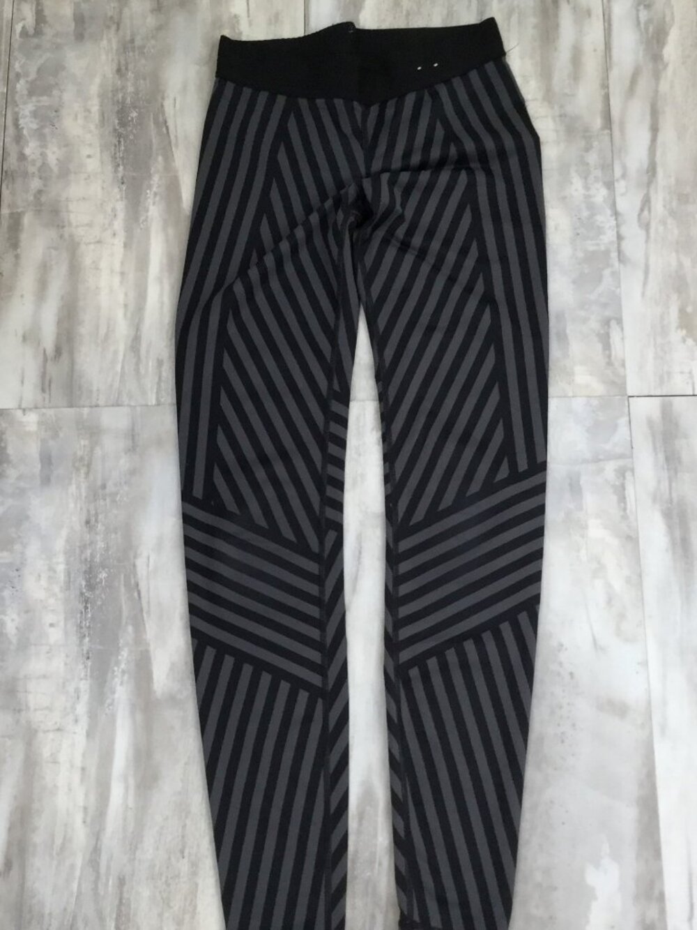 Gap Fit Striped Leggings xs